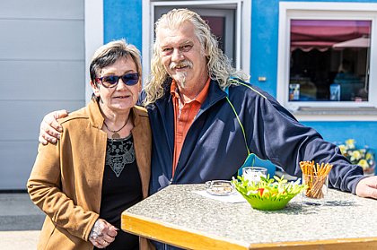 Die Chefin mit unserem Freund der Familie