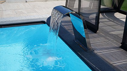 Überlaufbecken mit Schwalldusche