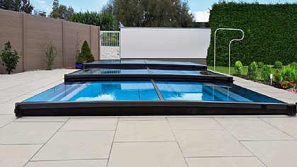 Schwimmbadüberdachung Terra von hinten