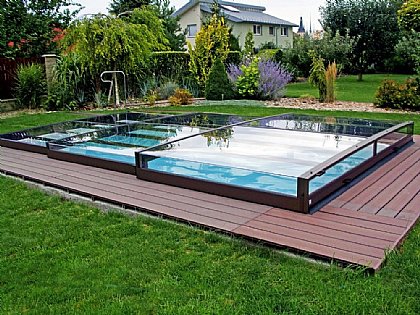 Schwimmbadüberdachung Terra geschloßen