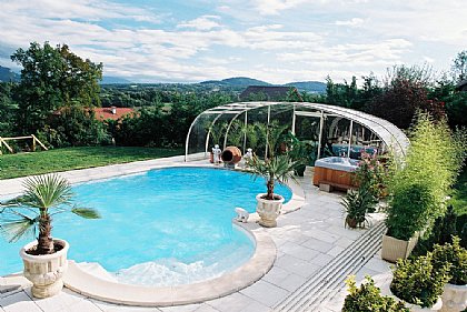 Schwimmbadüberdachung Laguna geöffnet