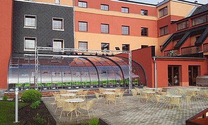 Überdachung Horeca in Athrazit