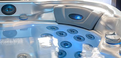 Whirlpool Everest mit Kopfstützen